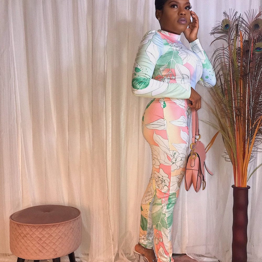 Jumpsuits - Picture 4 of 5